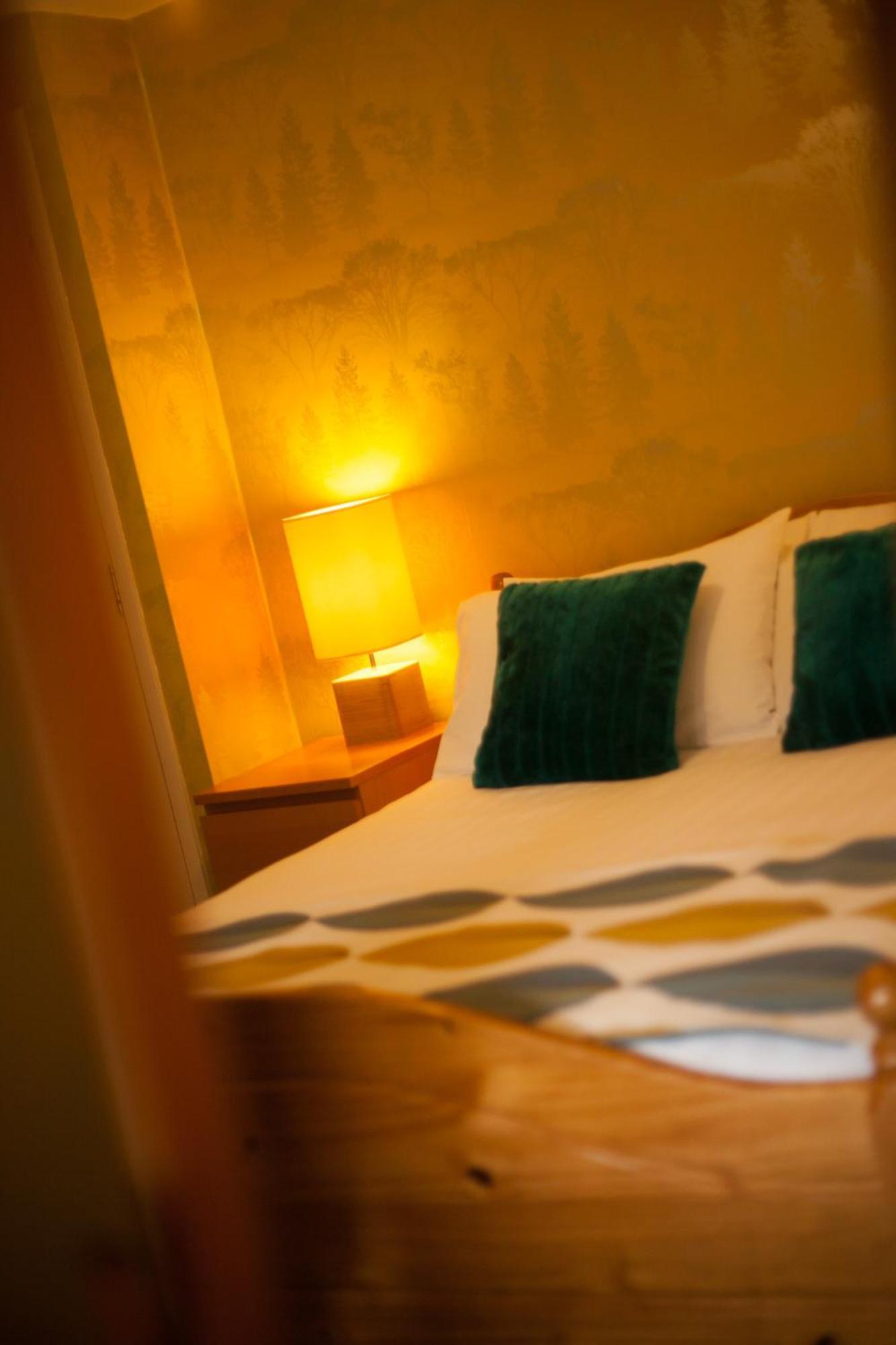 Hollybush Inn Greenhaugh Zimmer foto